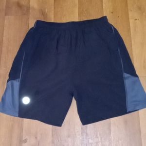 NWOT mens "Jimilaka" black active shorts w/drawstring waist & pockets